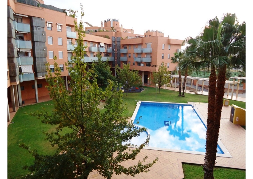 Apartament w Walencji z basenem